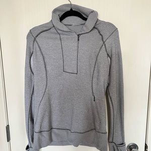 Lululemon pull over